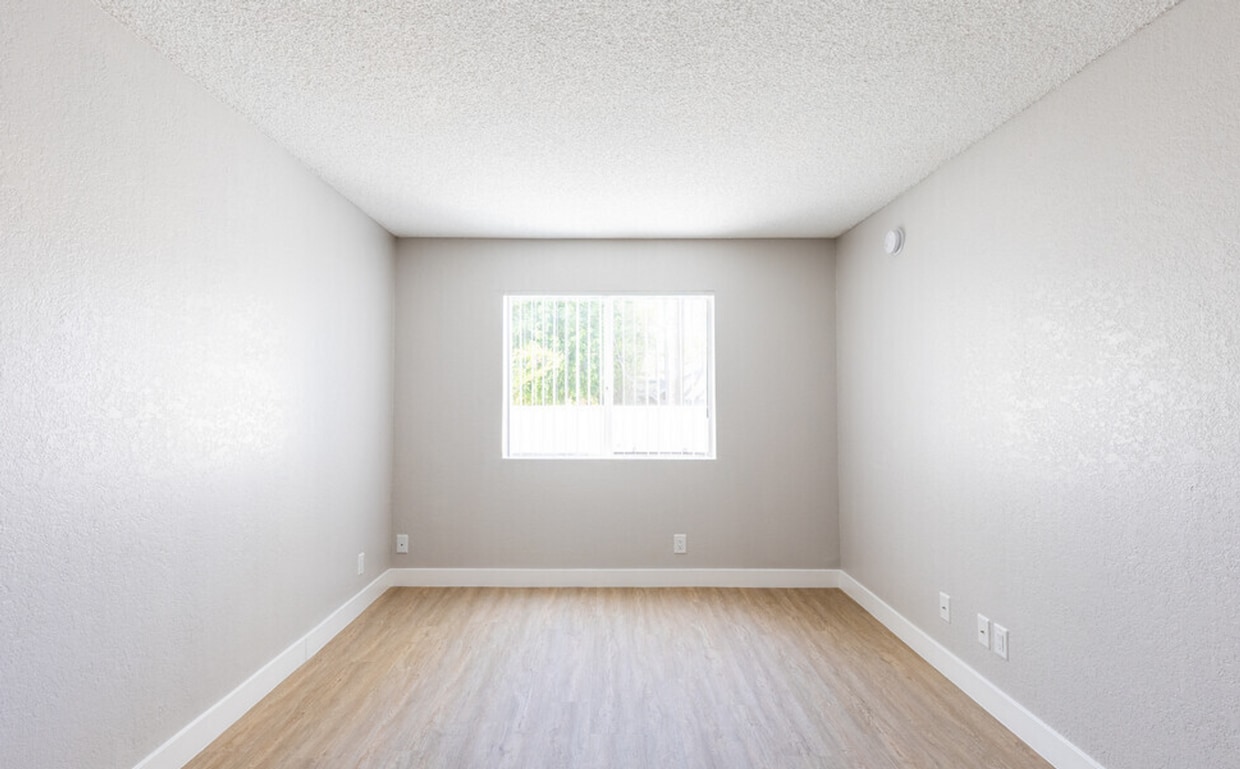 Floor Plan - 2 Bedroom 2 Bath