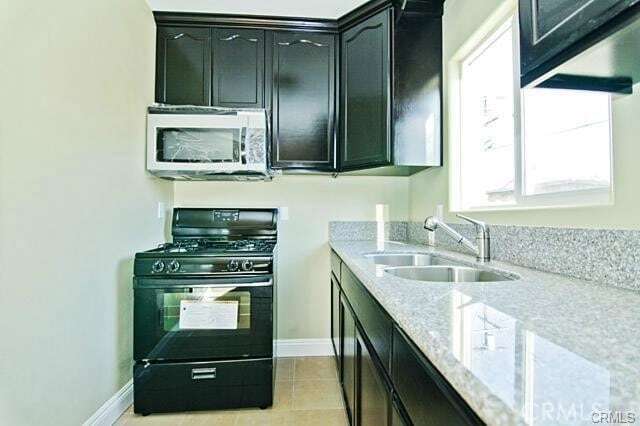 Photo - 620 1/2 W 59th Place Unit