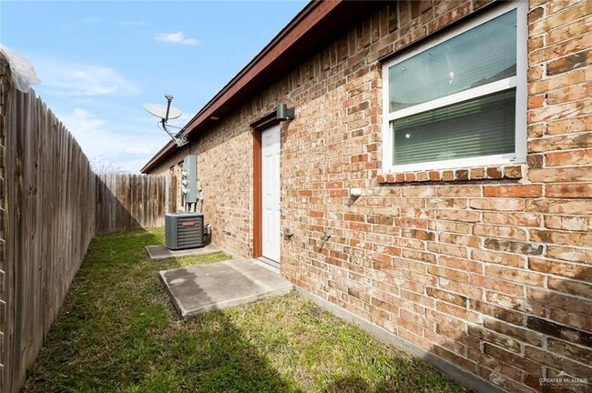 Photo - 3809 Valeria St Unit 3