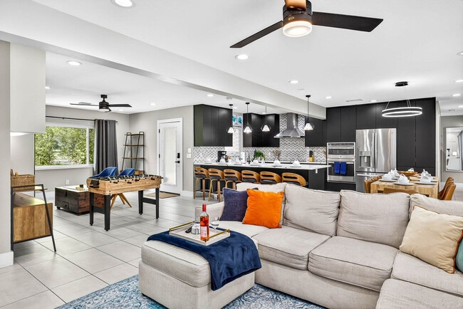 Photo - 318 S Burlingame Ave Unit ID1297050P