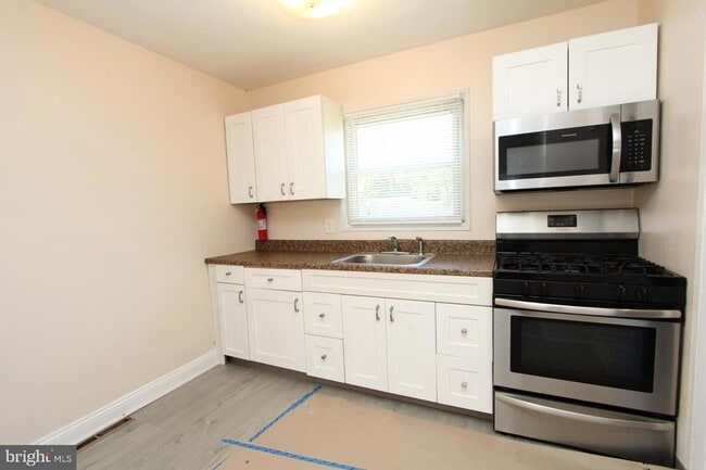 Photo - 5623 Mitchell Rd
