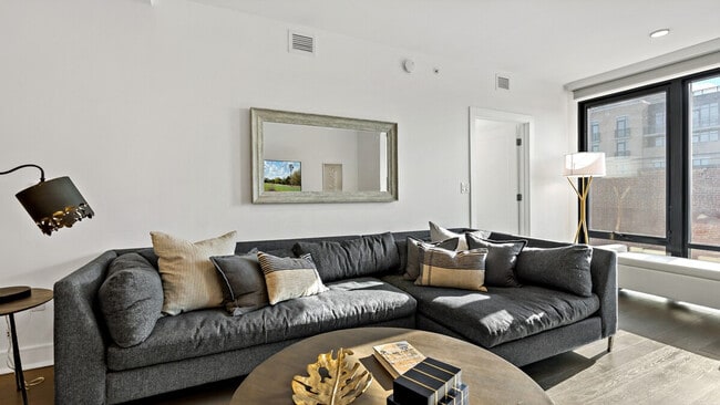 Photo - 1845 9th St NW Unit ID1395398P