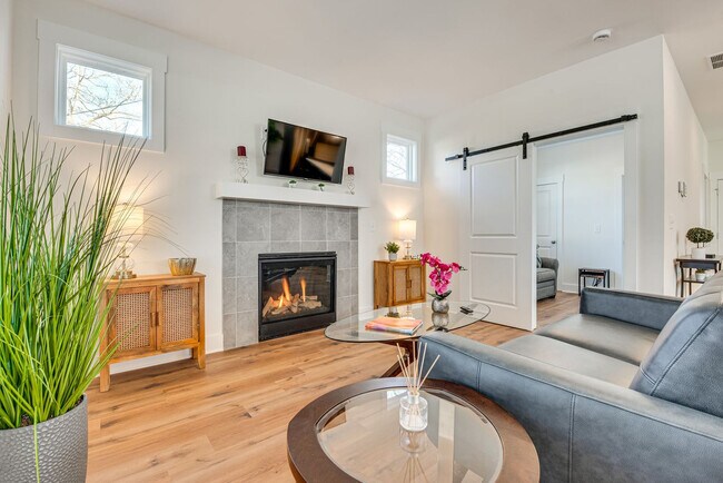 Photo - 445 Griffin St NW Unit SI ID1631901P
