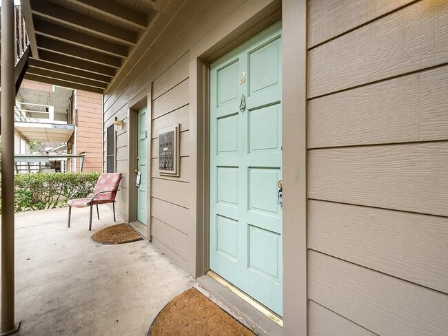 Photo - 202 S Willomet Ave Unit 2