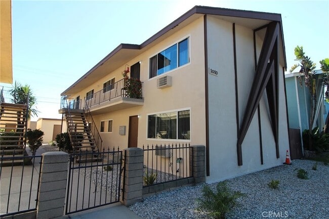 Building Photo - 1010 E 32nd St Unit A