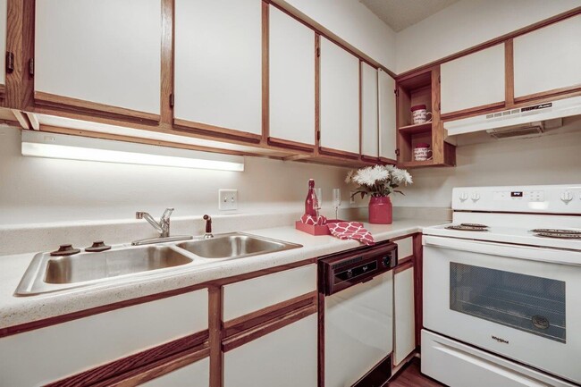 Photo - River Park Tower Apartment Homes