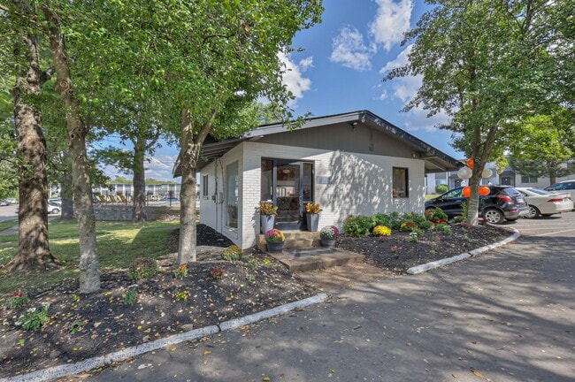 Photo - Avery Apartments