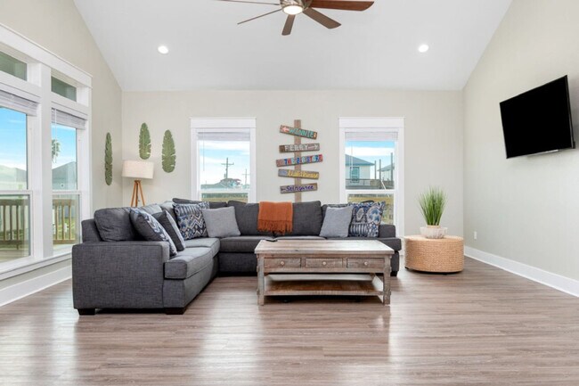 Building Photo - 951 Gulf Shores Dr Unit ID1223252P