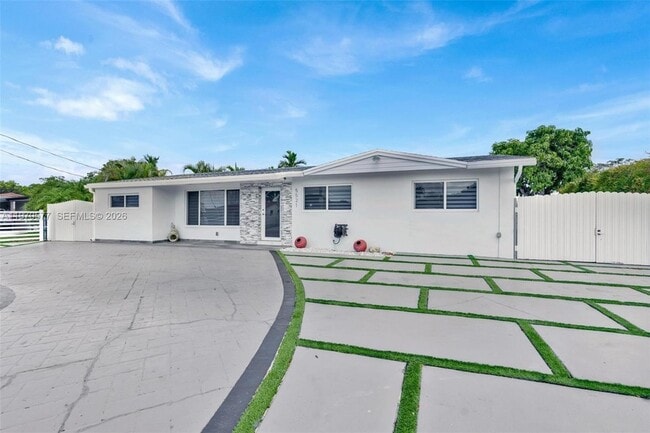 Photo - 5521 SW 104th Ave