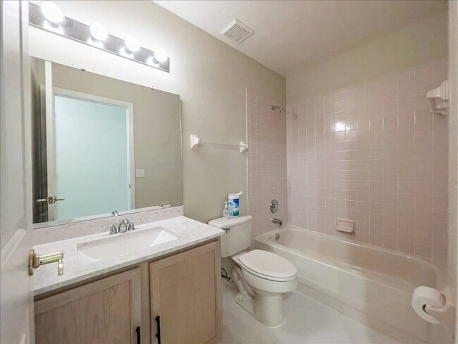 Photo - 218 Langford Park Ave