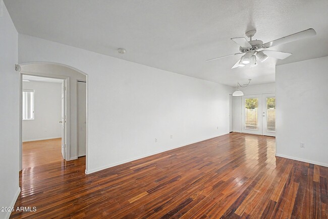 Photo - 1830 N Center Ave