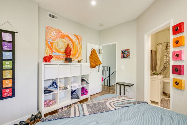 Photo - 1284 University Ave Unit SI FL1-ID1546265P