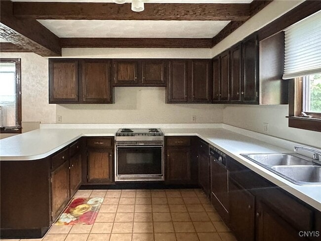 Photo - 821 Floyd Ave