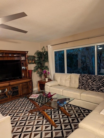 Photo - 2734 NE 27th Ct Unit 21
