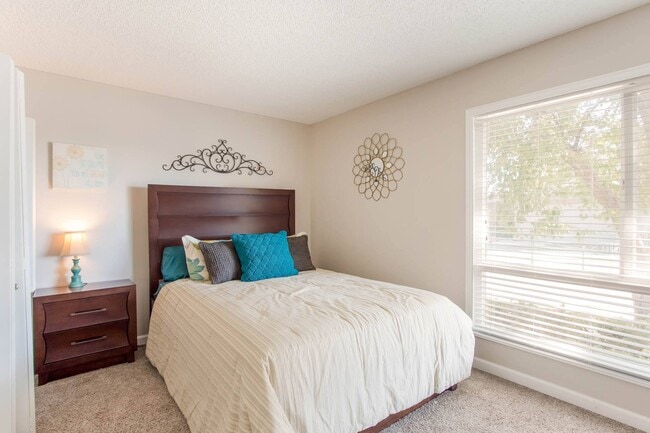 Photo - Glen at Lakewood