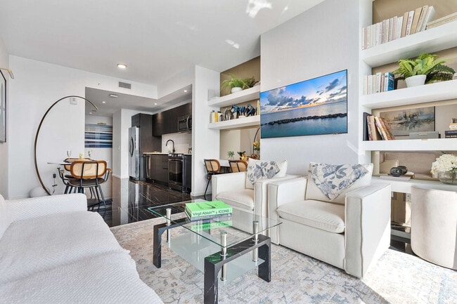 Photo - 398 NE 5th St Unit SI ID1243873P