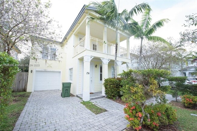 Photo - 174 NE 32nd Terrace