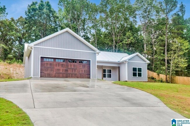 Photo - 725 Fallview Ct