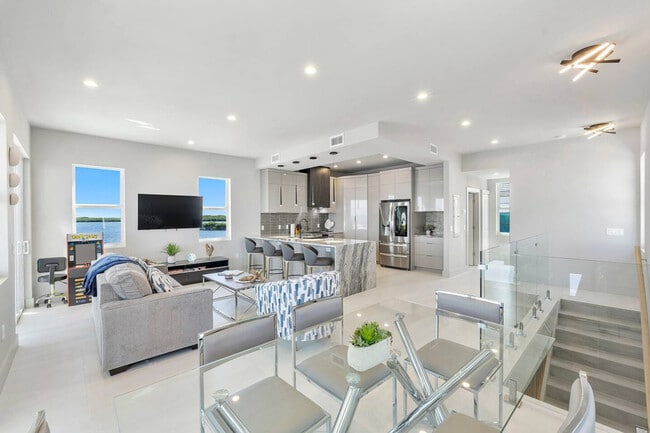 Photo - 99 Seaside Ave Unit SI ID1369659P