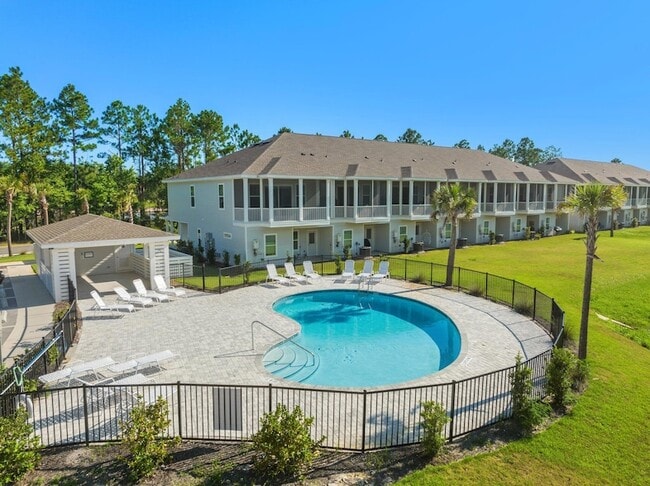 Building Photo - 232 Kara Lake Dr