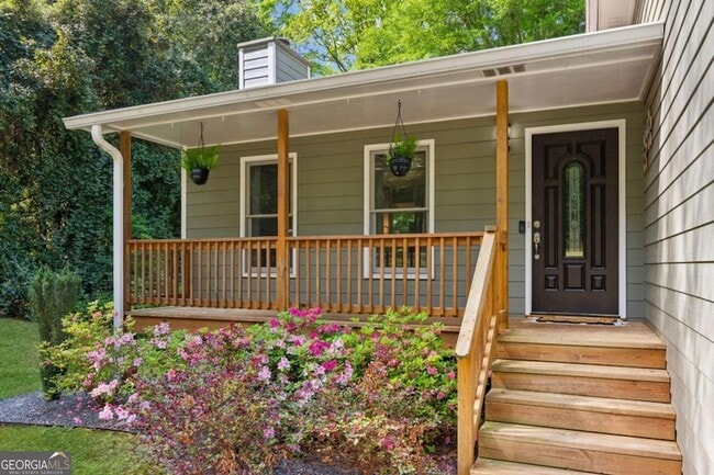 Photo - 355 Cross Creek Pl