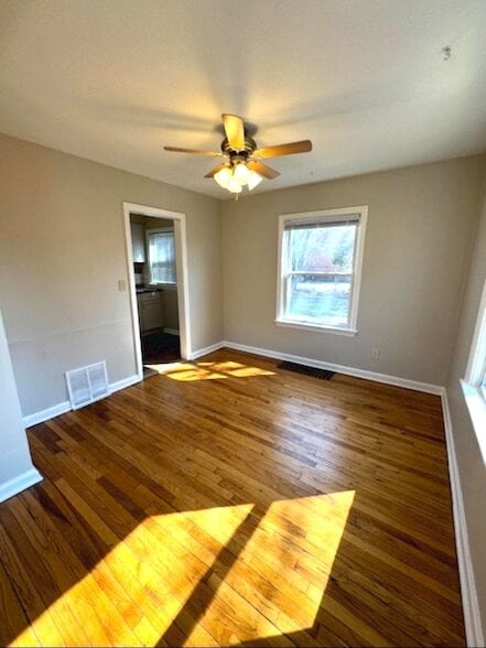 Photo - 2215 Hecker Ave