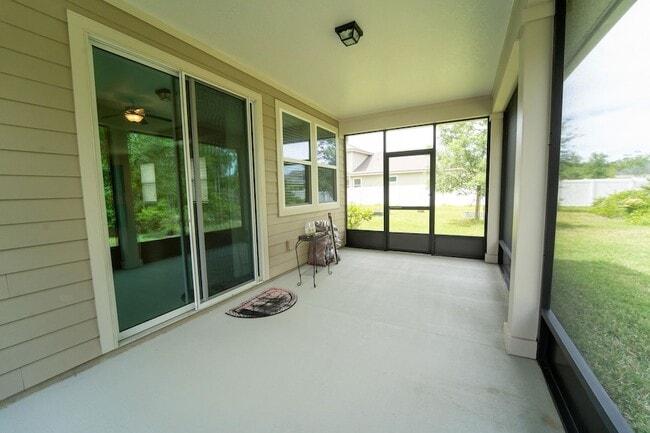 Photo - 543 Aventurine Ave
