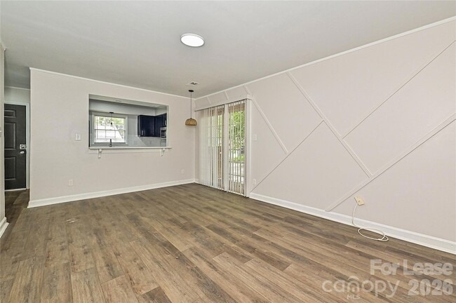 Photo - 8439 Country Oaks Rd