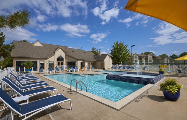 Building Photo - Briar Cove Apartments