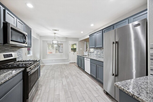 Photo - 101 Muscovy Ln