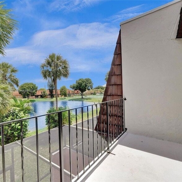 Photo - 9120 Taft St