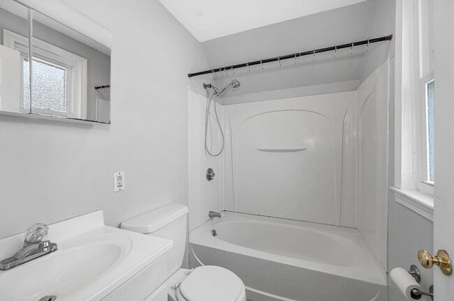 Photo - 16 Epping St Unit 3