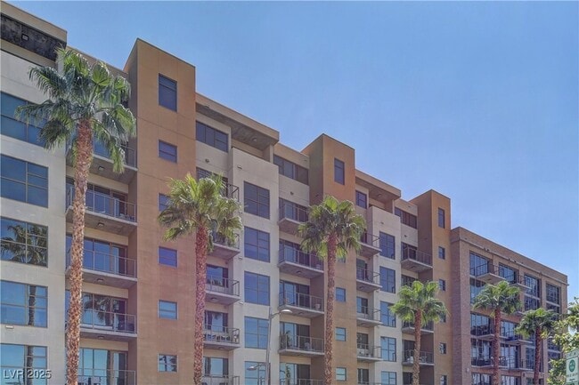 Photo - 353 E Bonneville Ave