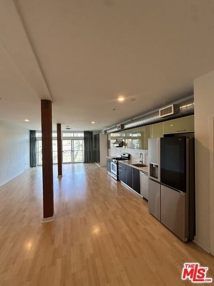 Photo - 4215 Glencoe Ave