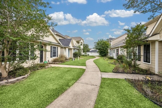 Photo - 6106 Settlers Lake Cir E