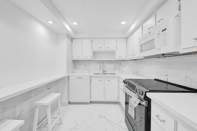 Photo - 3800 N Hills Dr Unit 208