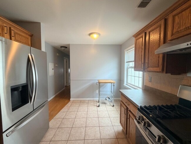 Photo - 143 W 1st St Unit 2