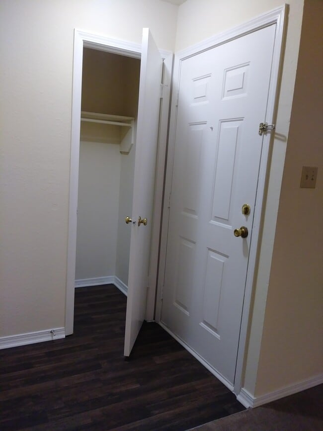 Photo - Courts at Waterford