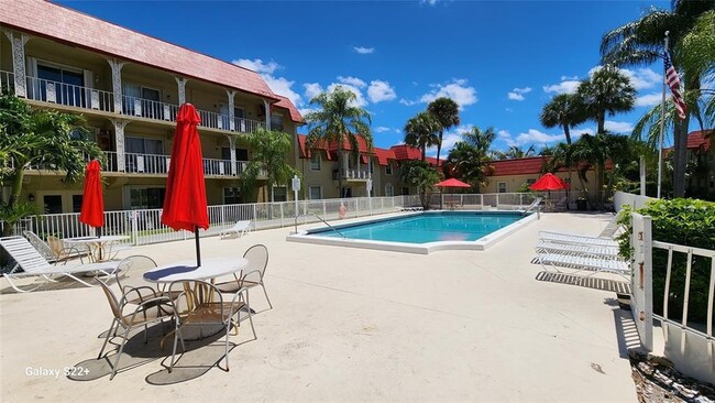 Photo - 555 SE 8th St Unit 151