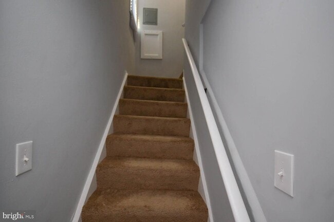 Photo - 46670 Midway Dr