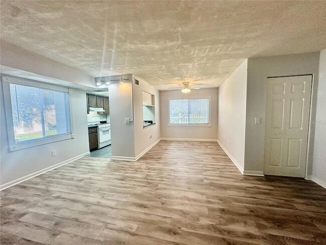 Photo - 606 Pavare Ct