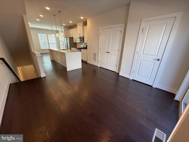 Photo - 115 Dickenson Dr