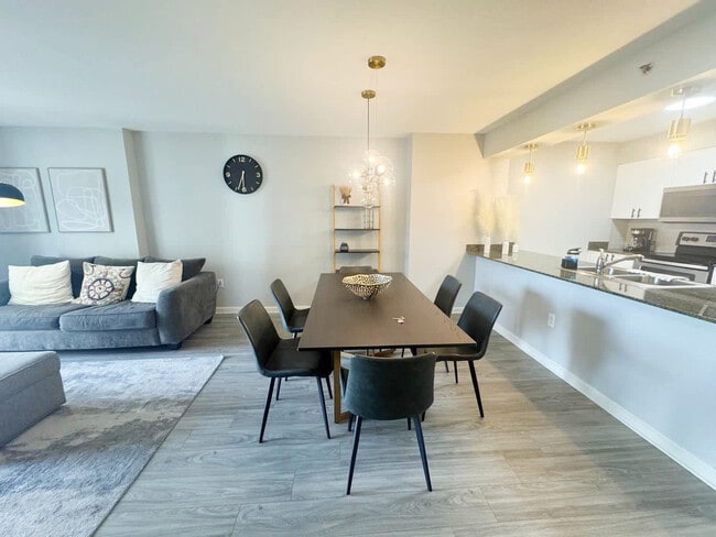 Photo - 1 SE 12th St Unit FL23-ID1338359P