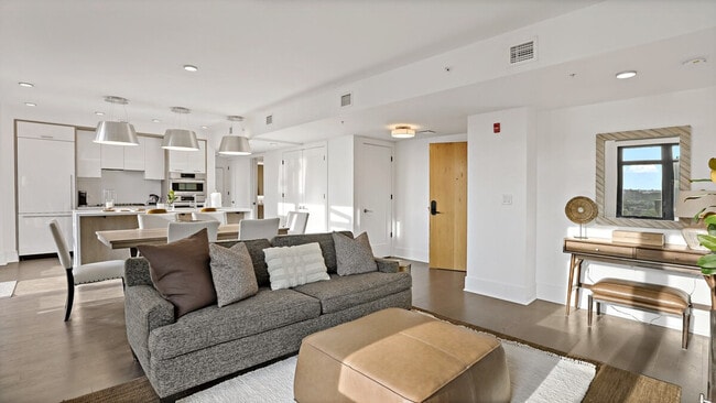 Building Photo - 1722 6th St NW Unit ID1395399P