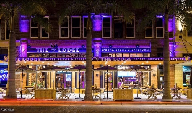 Building Photo - 2278 First St Unit 204