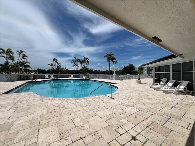 Photo - 8580 SW 212th St Unit 105