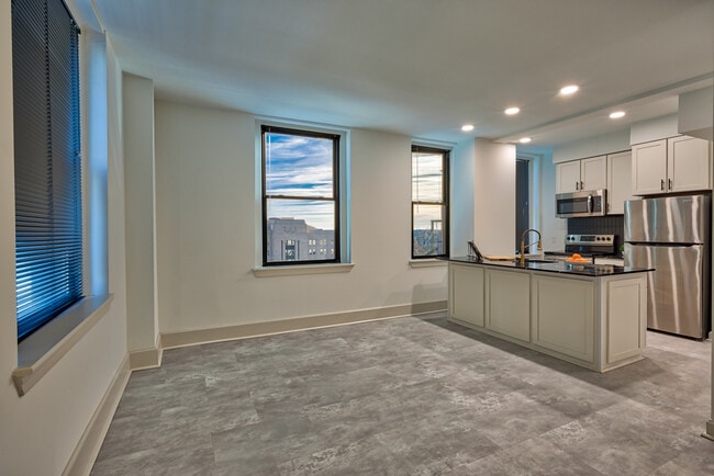 Photo - 142 West York