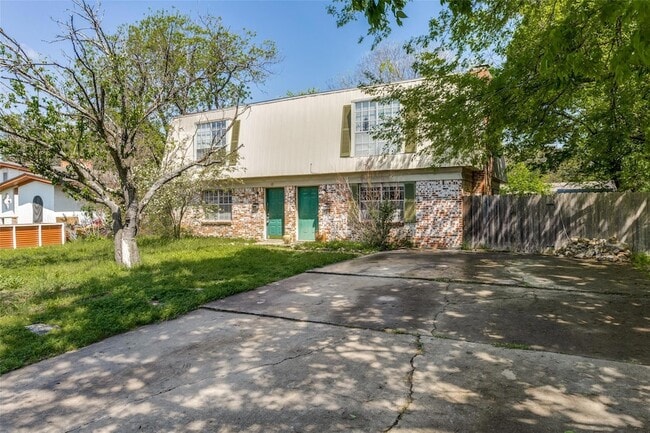 Building Photo - 2212 Lanier Dr Unit B