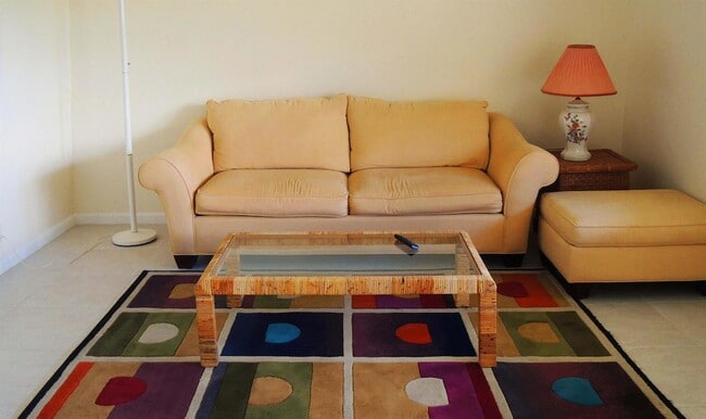 Photo - 135 Salisbury F Unit 135