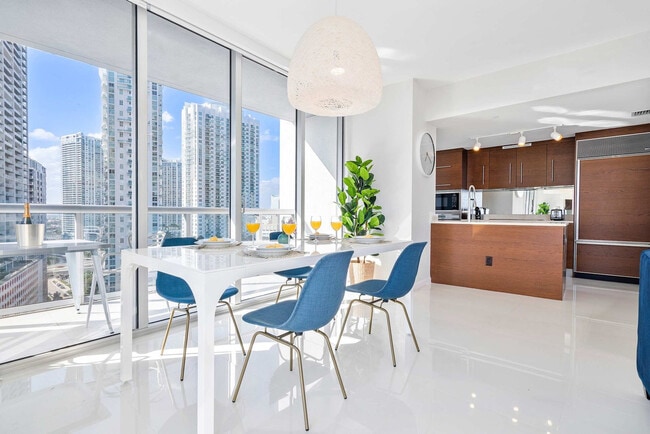 Photo - 485 Brickell Ave Unit ID1240520P